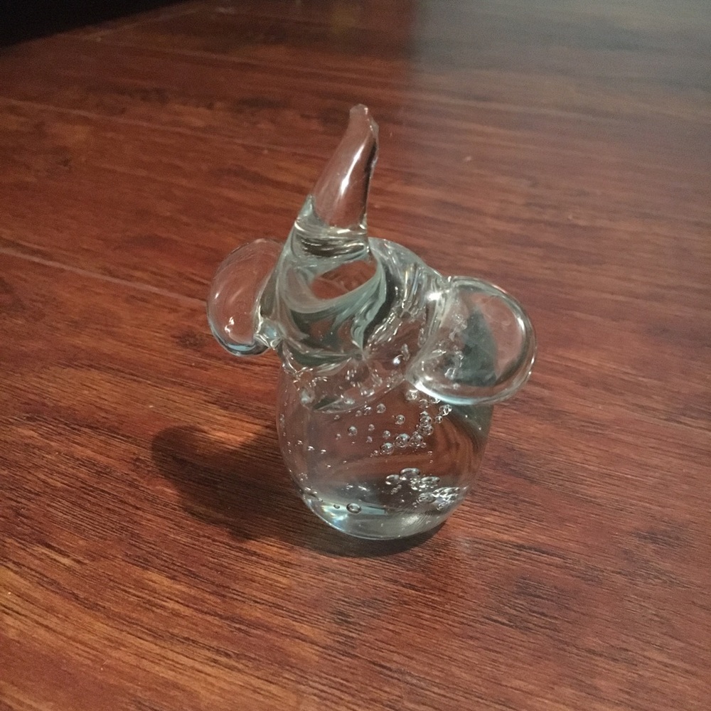 Crystal elephant table decoration